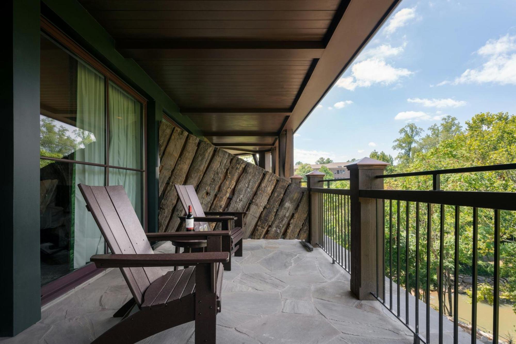 Hotel Grand Bohemian Greenville, Autograph Collection