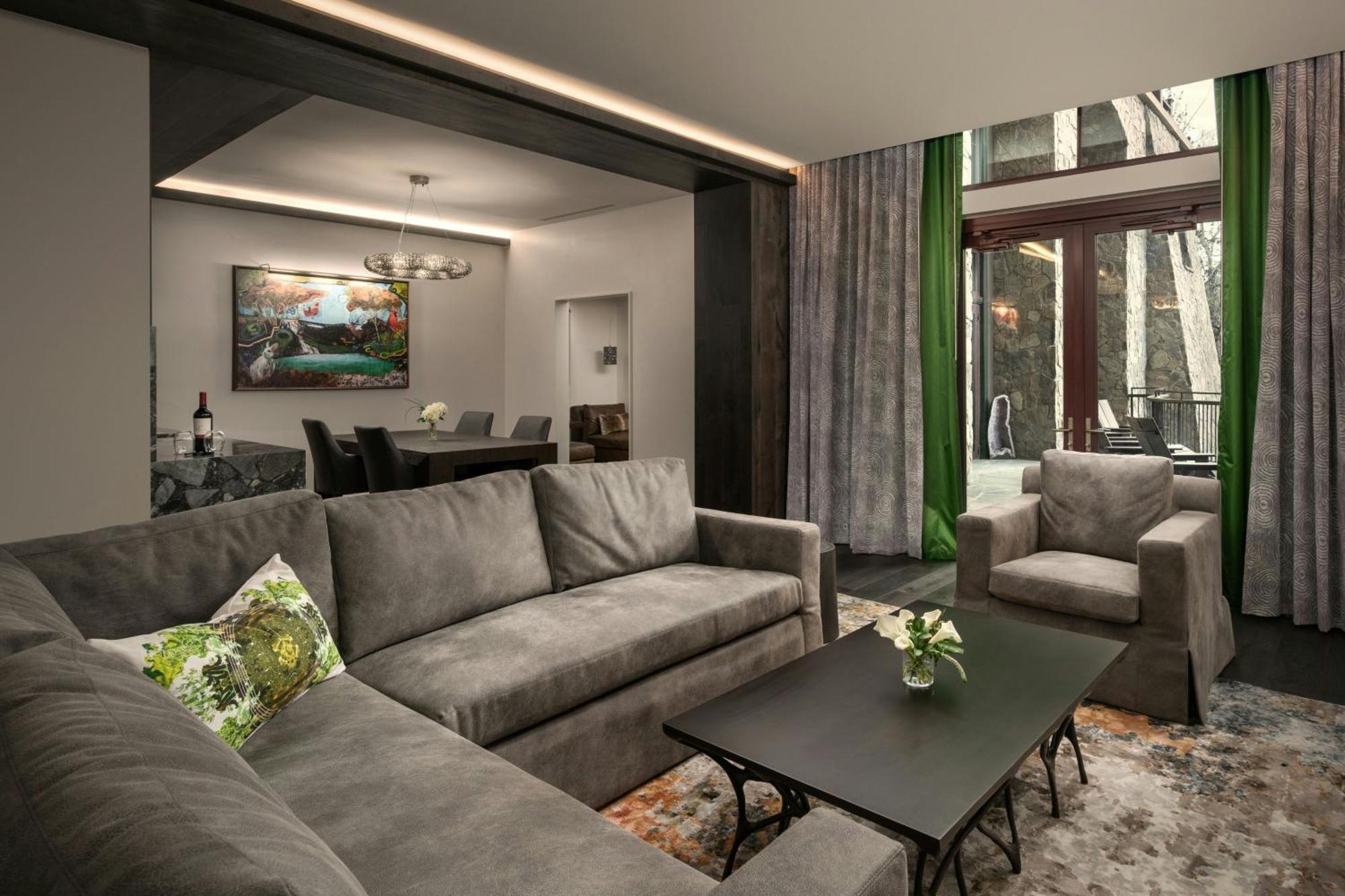 Hotel Grand Bohemian Greenville, Autograph Collection